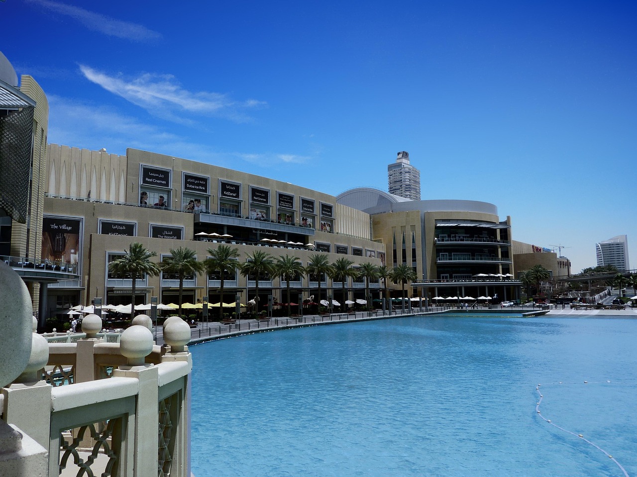 Al Barsha – nowoczesne centrum handlu i stylu życia